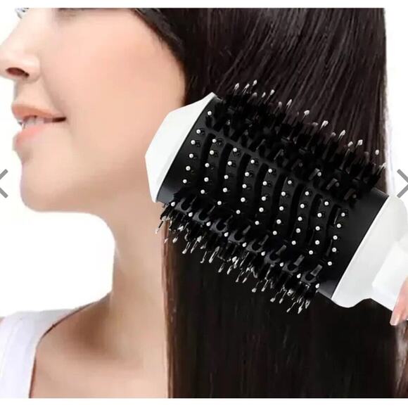 The Hauteness 4inONE Premium Travel Blowout Dryer Brush Pearlescent White NEW - Picture 2 of 6